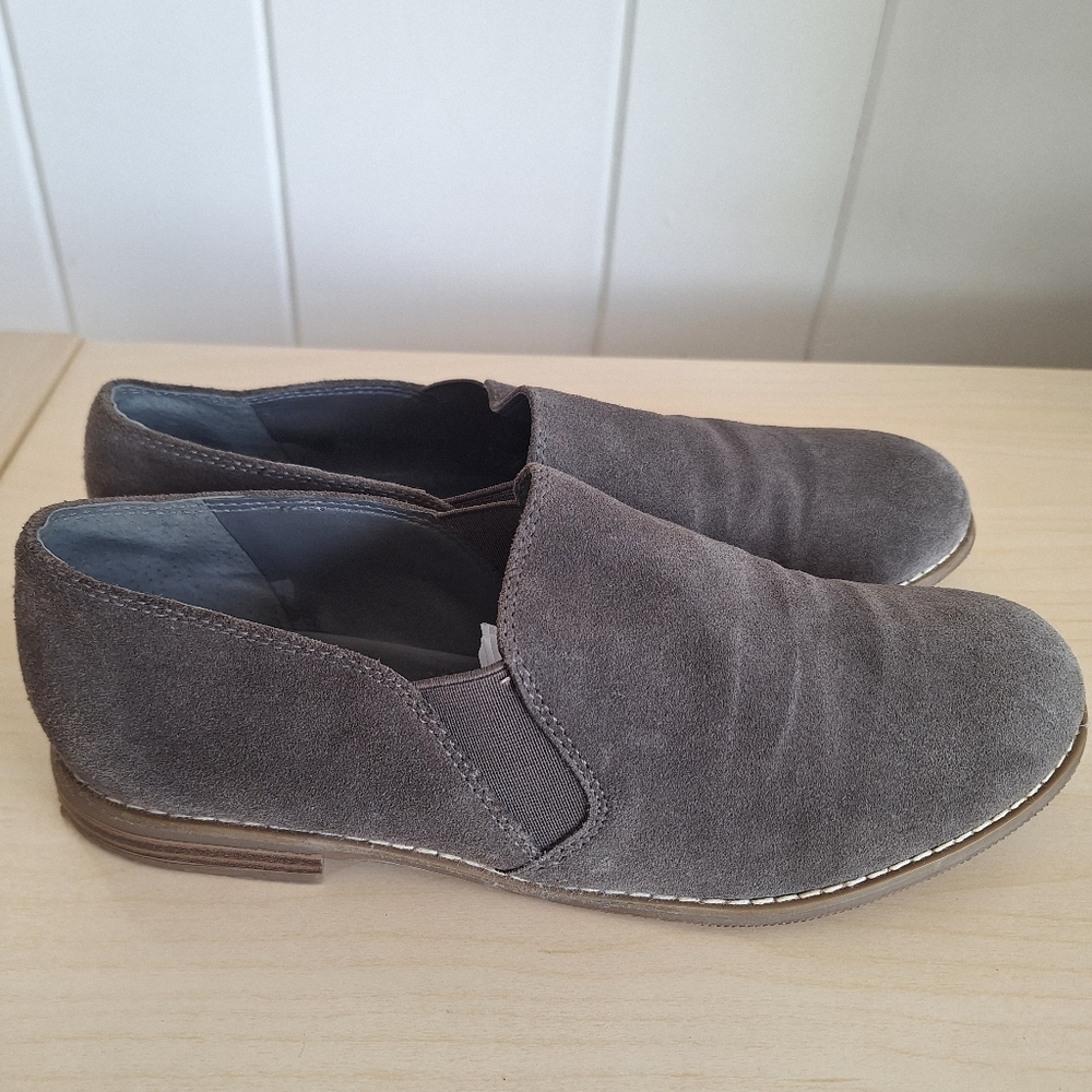 Franco Sarto Grey Suede Pardon Slip-on Loafers Great Condition Size 8.5